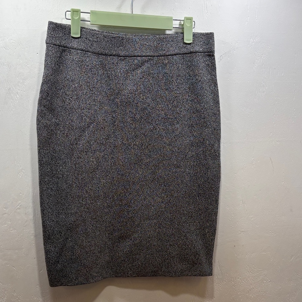 Ann Taylor Factory Classic Gray Tweed Pull on Strech Pencil Skirt NWT Size MP